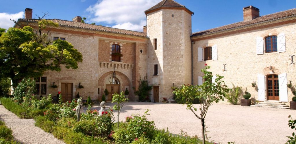 15th and 18th century luxury Gascon Chateau France for sale 8