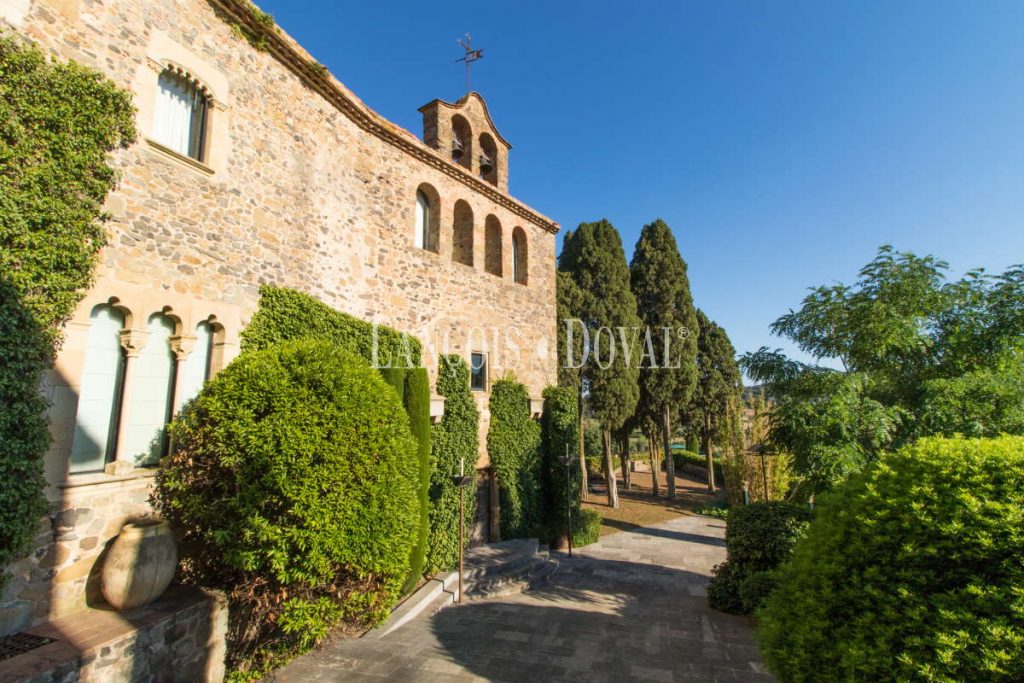 Whispers of the XIII Century: Castell Foixà’s Timeless Crown