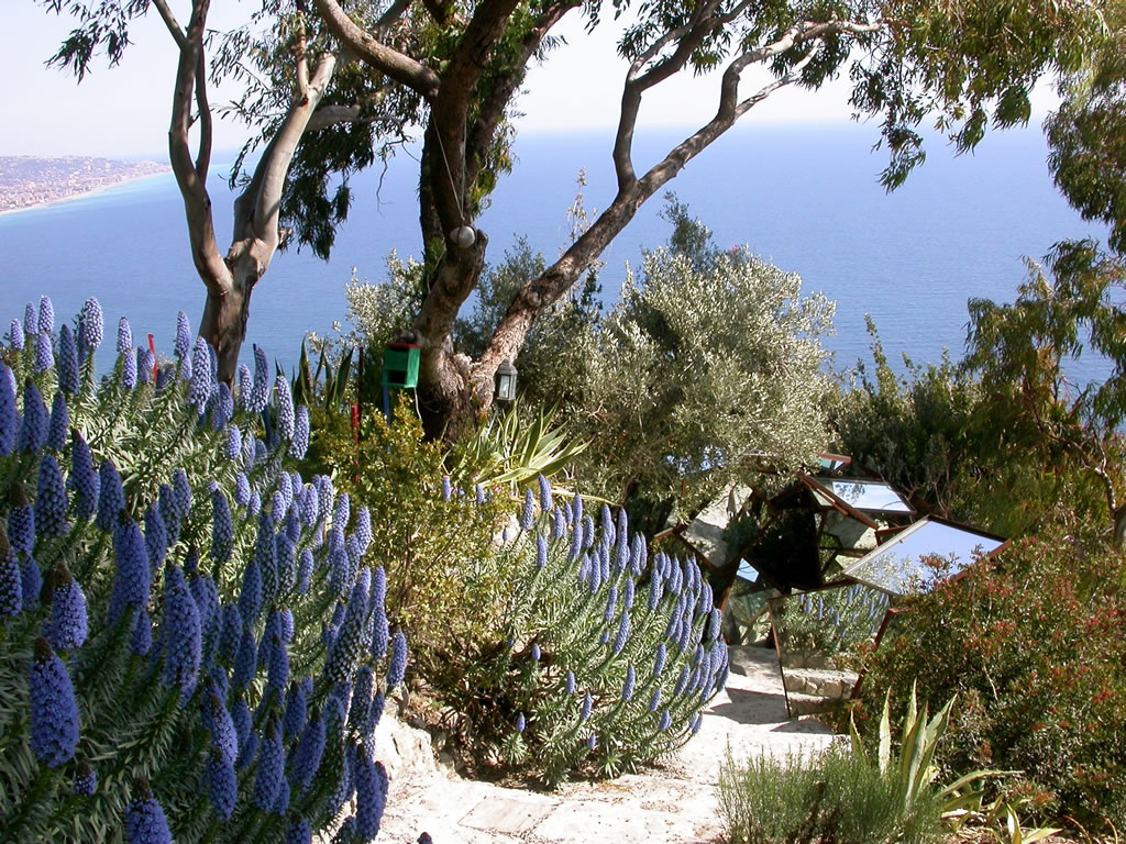 Mortola’s Timeless Watchtower: A 16th-Century Jewel Over the Ligurian Sea - 5