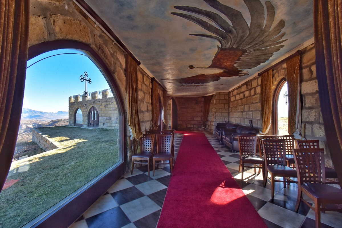 Destiny’s Crown: A Highland Castle Forged in Time and Stone