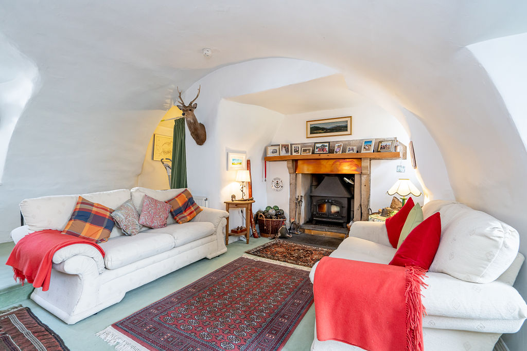 Whispers of the Cathedral: A 16th-Century Sanctuary in Elgin’s Heart - 5