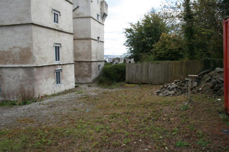 €800k Cork, IRELAND. 17th Century Monkstown Castle For Sale Castleist