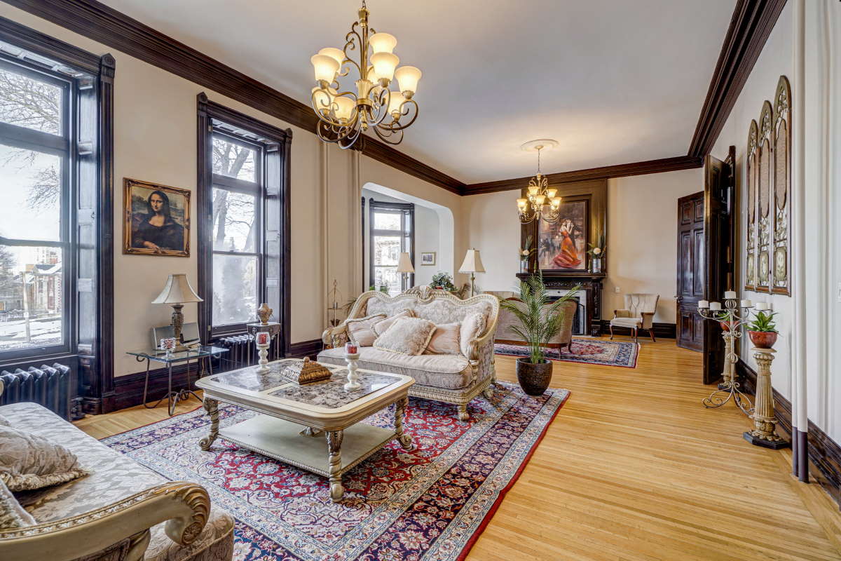 Ravenscliffe: A Gothic Masterpiece Where Time Stands Still - 5