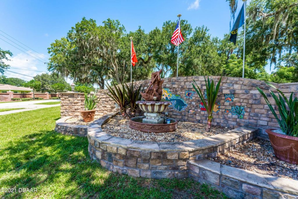The Unfinished Dream: A Florida Castle Awaits Its Sovereign