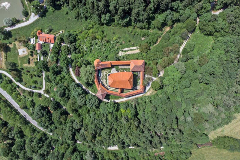 Mirna Castle: A Whisper of Centuries in Slovenia’s Golden Valley