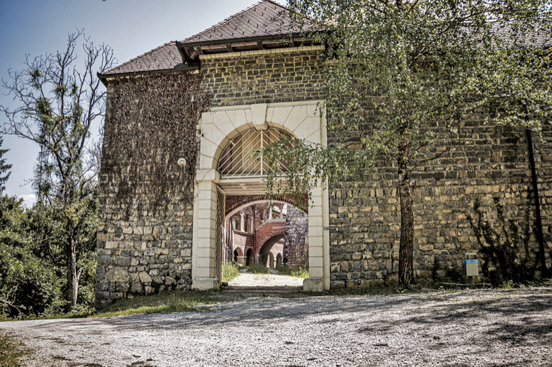 Mirna Castle: A Whisper of Centuries in Slovenia’s Golden Valley