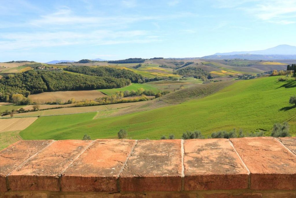 A Timeless Crown in Tuscany’s Golden Hills: Your XIV-Century Castle Awaits