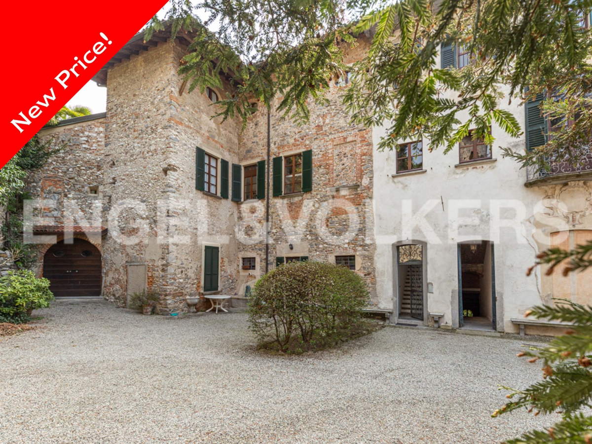 €280k Lombardy, ITALY. Besozzo Castle Apartment For Sale Castleist