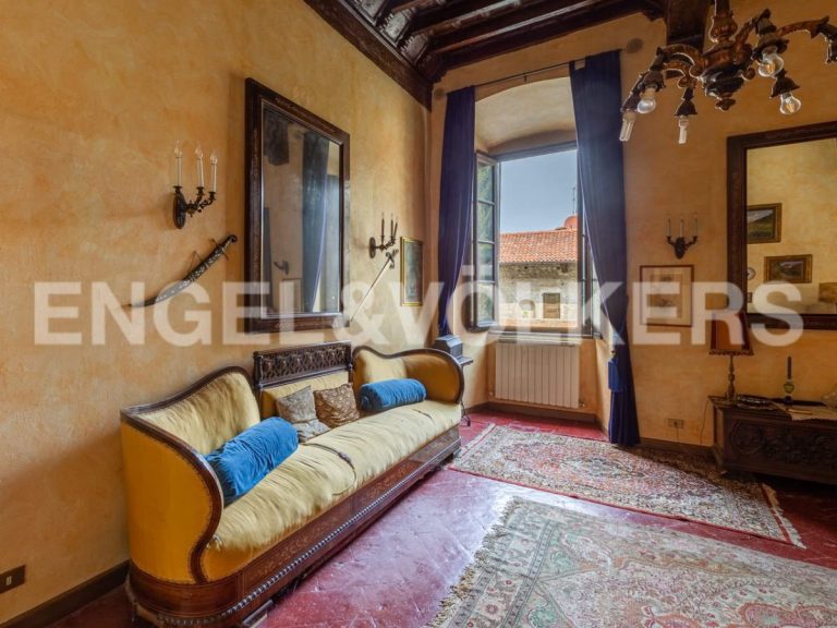 €280k Lombardy, ITALY. Besozzo Castle Apartment For Sale Castleist