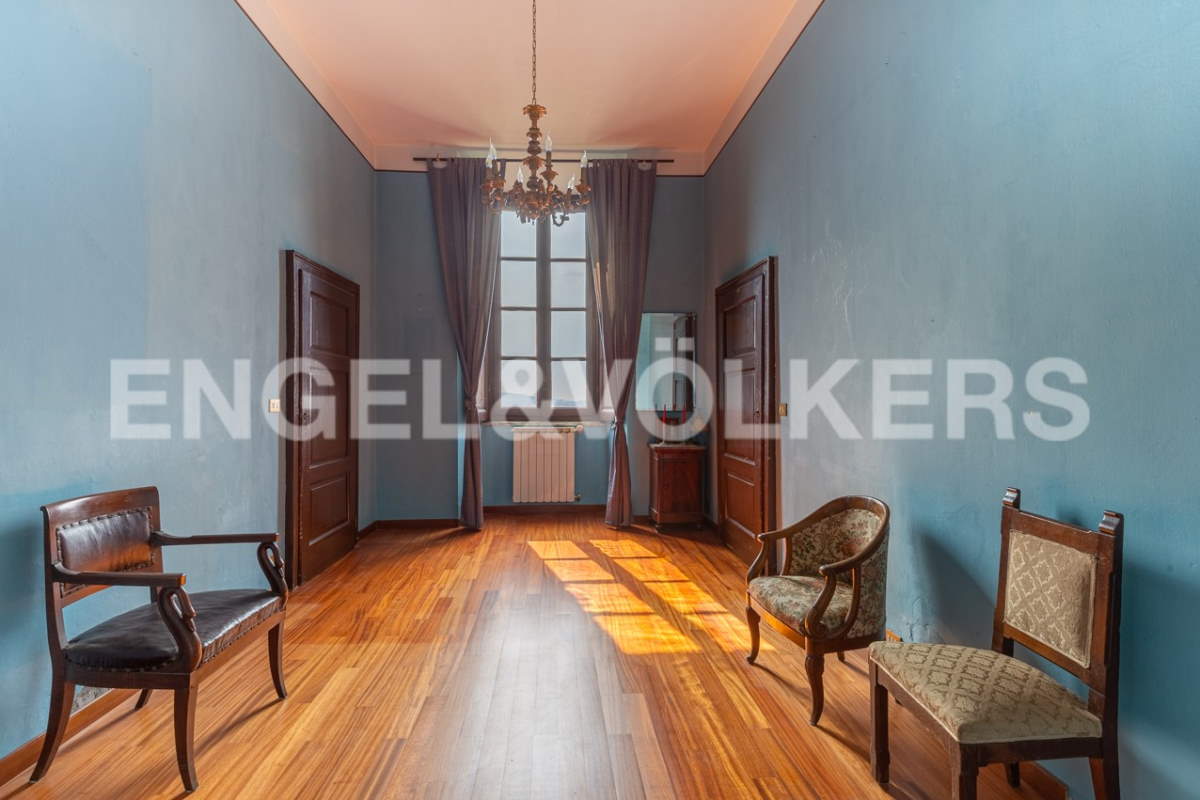 €280k Lombardy, ITALY. Besozzo Castle Apartment For Sale Castleist