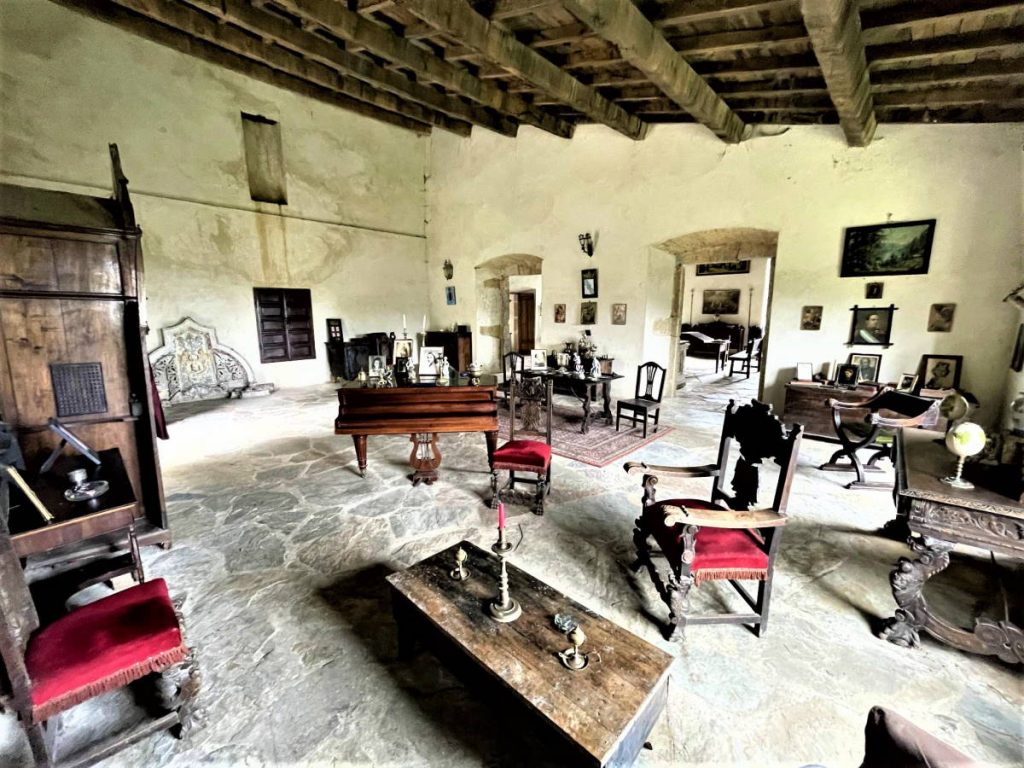 Castle for sale in Mondonedo SPAIN dating back to 12th century 1