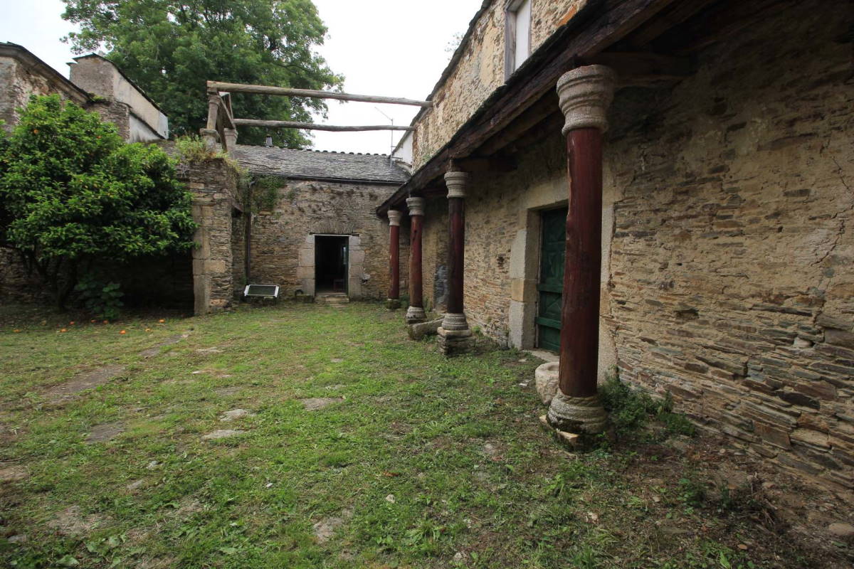 €1.3m Mondonedo, SPAIN. Castle For Sale 12th Century Castleist