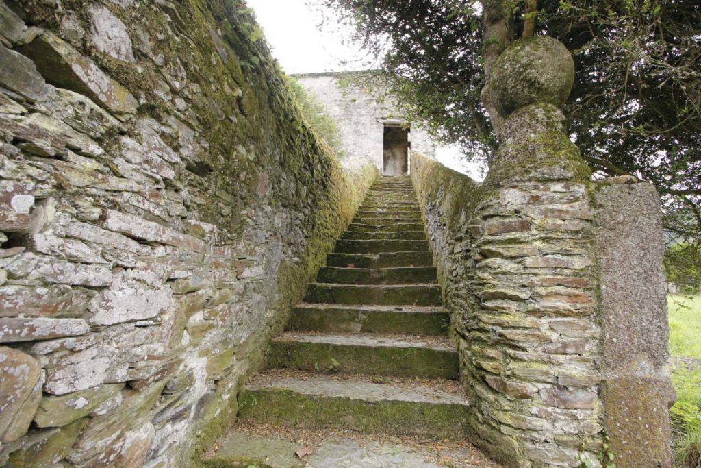 San Isidro’s Timeless Pazo: A XII-Century Galician Dream