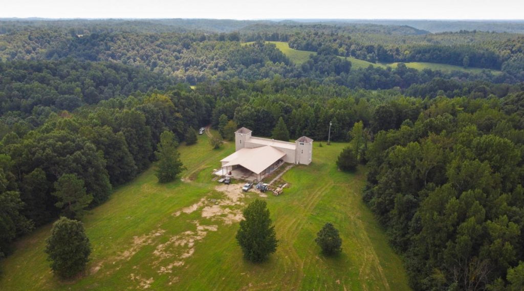 A Sovereign’s Retreat: 63 Acres of Tennessee Majesty & Whispering Trails