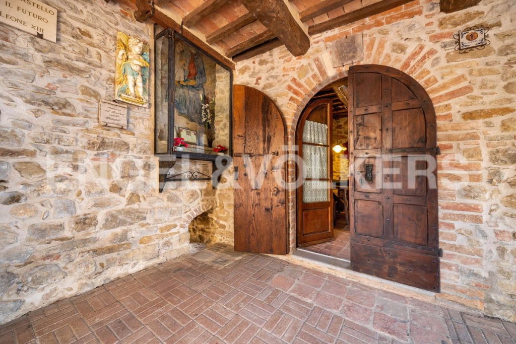 House in Pietrafitta Castle for sale Italy 2