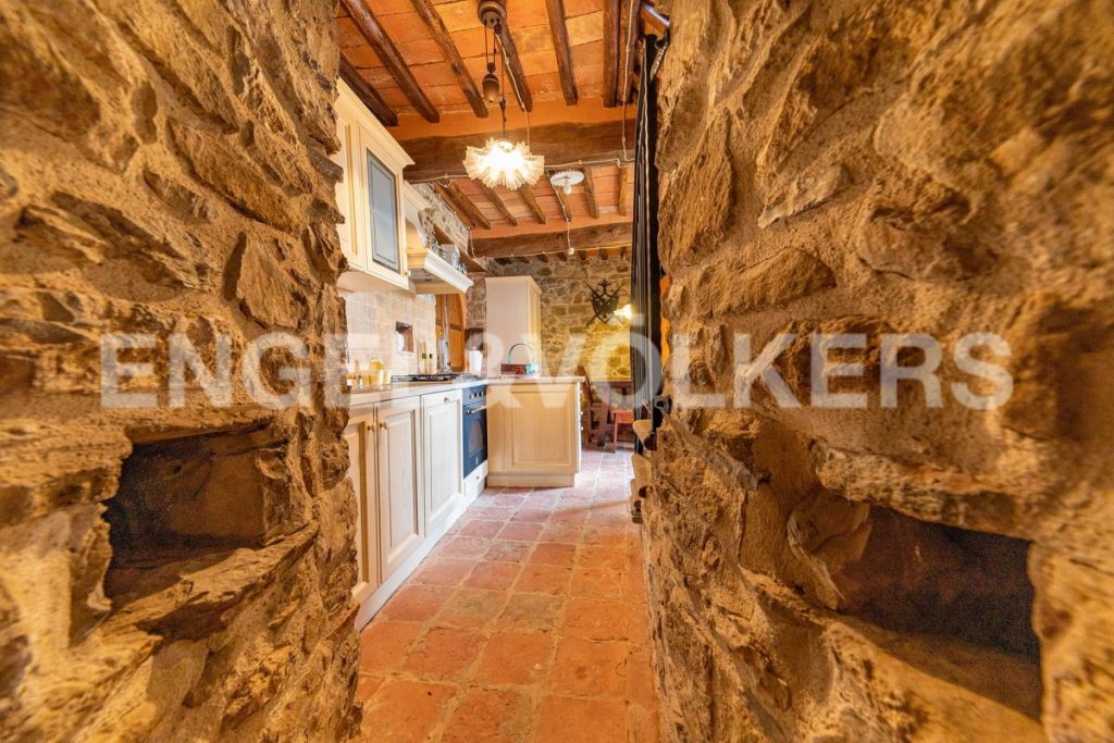 House in Pietrafitta Castle for sale Italy 7