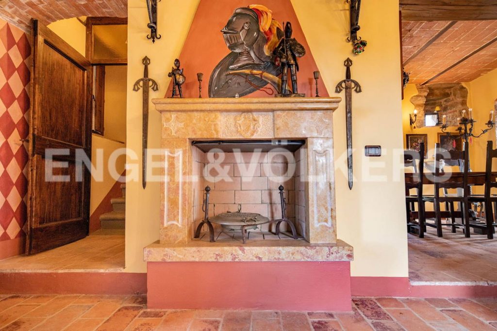 House in Pietrafitta Castle for sale Italy 8