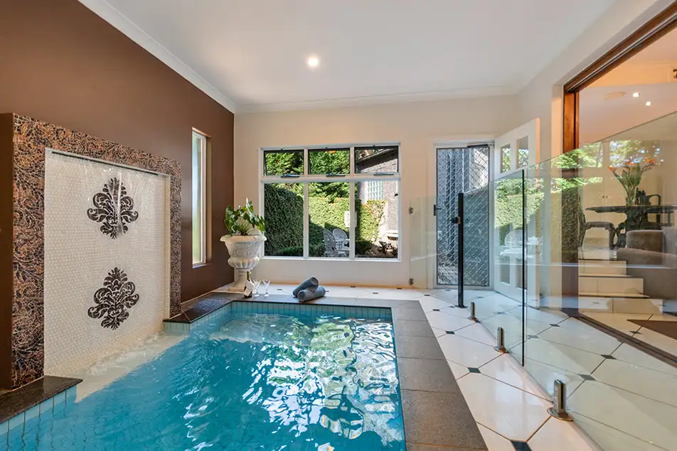 Lisson Grove: A Whispering Castle Among the Clouds of Tamborine - 5