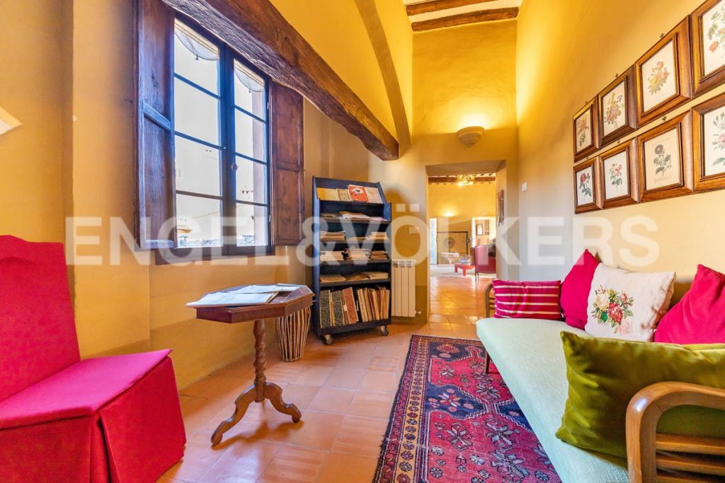 Umbria Italy Panicale Castle for sale 11