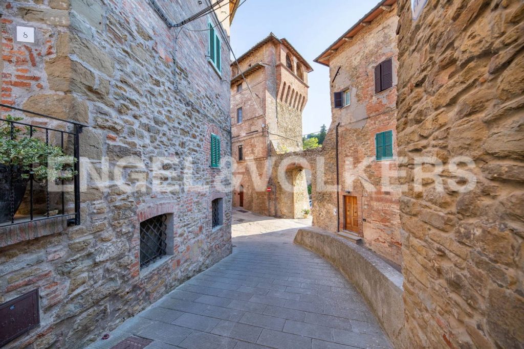 Umbria Italy Panicale Castle for sale 17