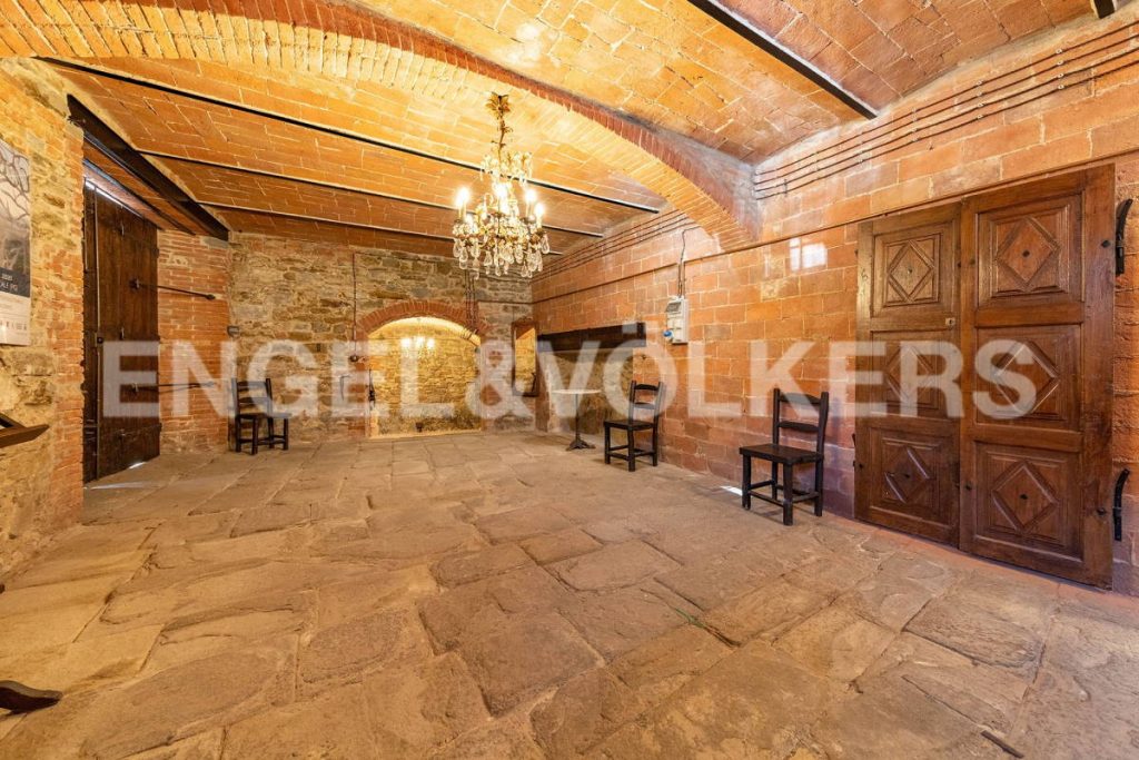 Umbria Italy Panicale Castle for sale 4