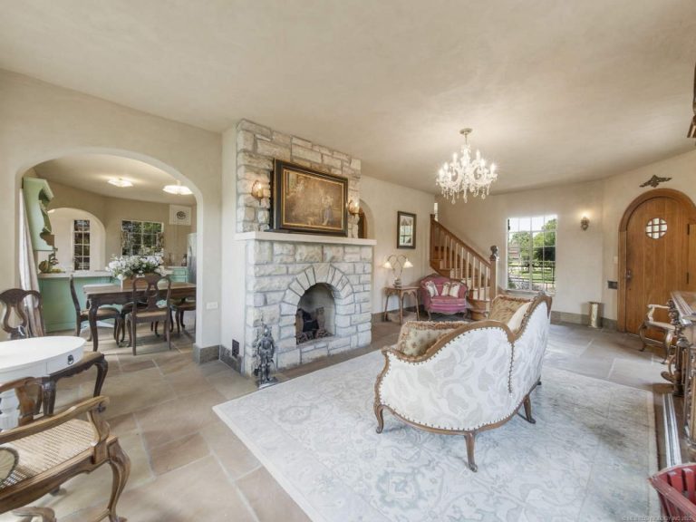 750k Oklahoma, USA. Franklin Castle For Sale, Tahlequah Castleist