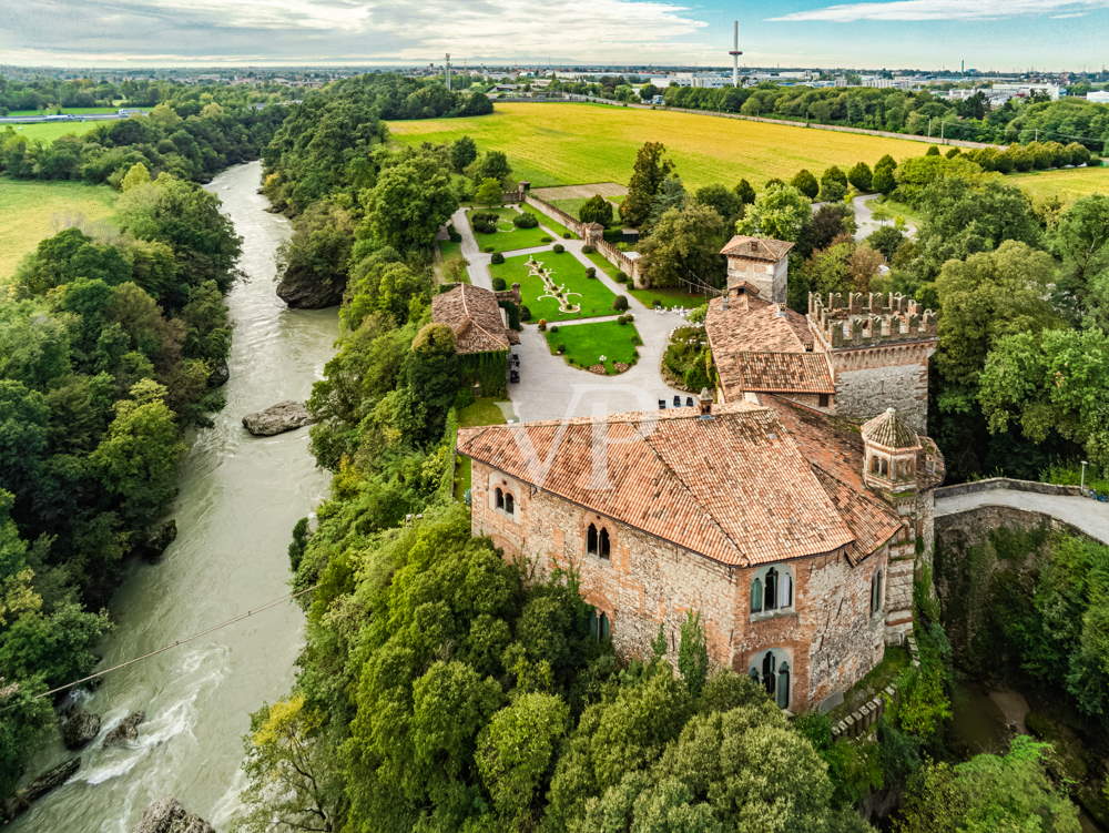 Castello di Marne for sale Bergamo Italy 8
