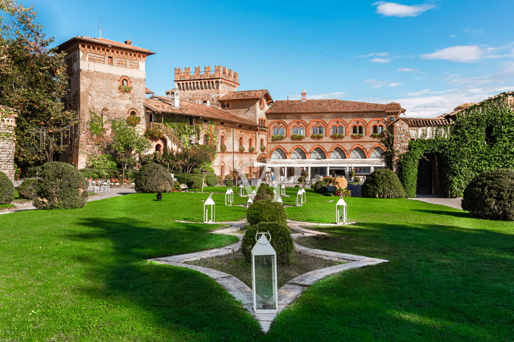 Castello di Marne for sale Bergamo Italy 9