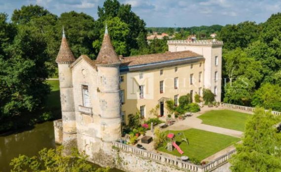 Moated Fairytale Castle for sale Gironde France MB sml