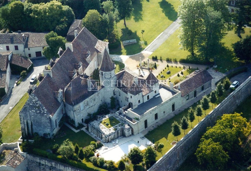 Spectacular 15th century village chateau for sale nr Bergerac MB 17