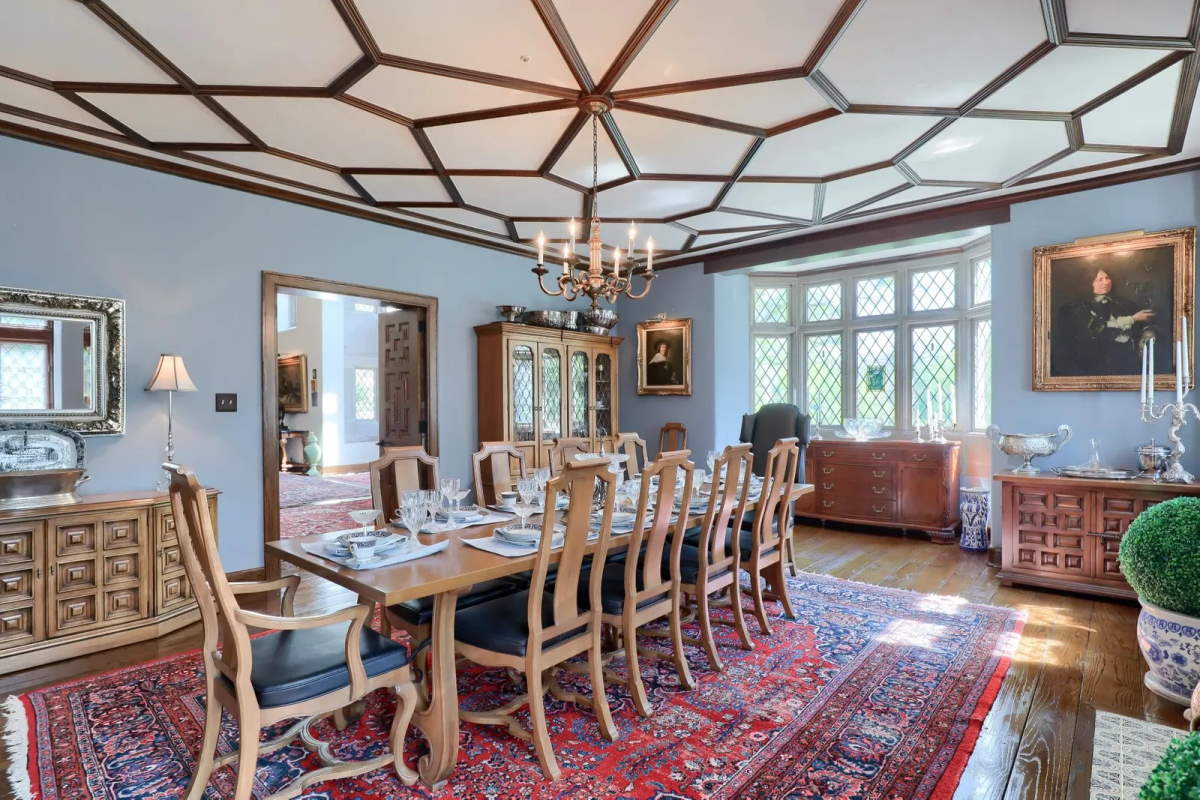 2.495m PA, USA. Wyngate Manor Castlelike Estate For Sale Castleist