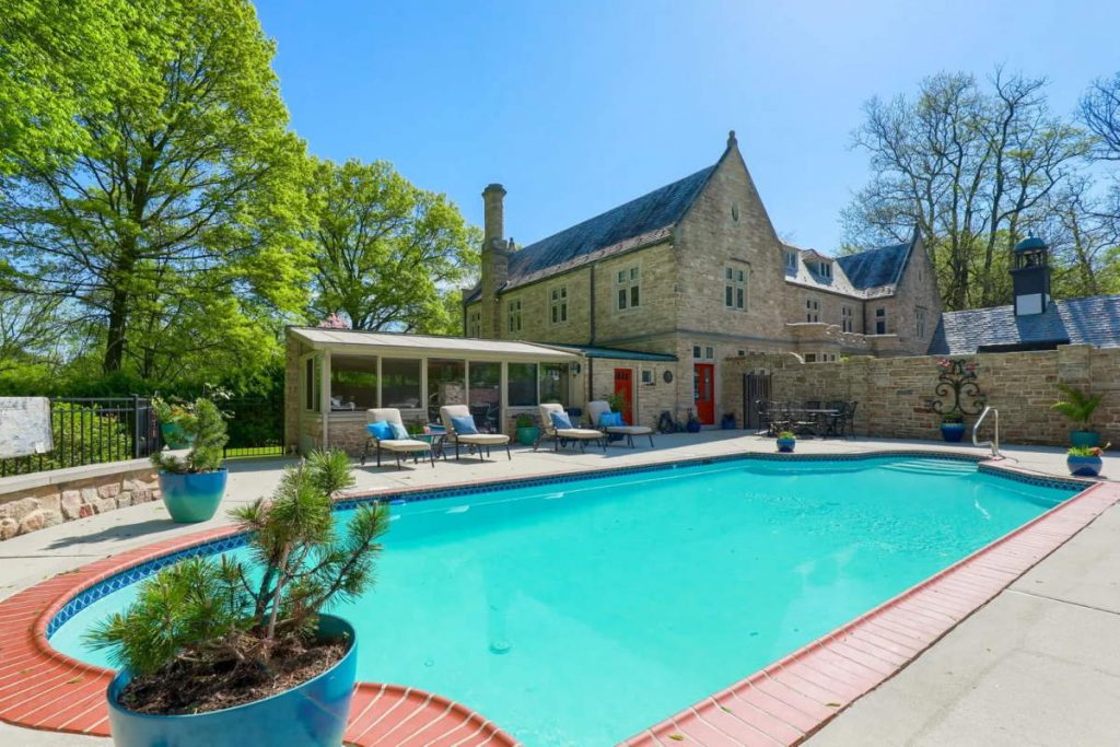 Wyngate Manor for sale Pennsylvania USA 18