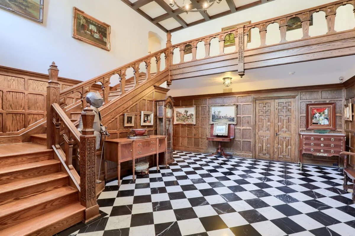 2.495m PA, USA. Wyngate Manor Castlelike Estate For Sale Castleist