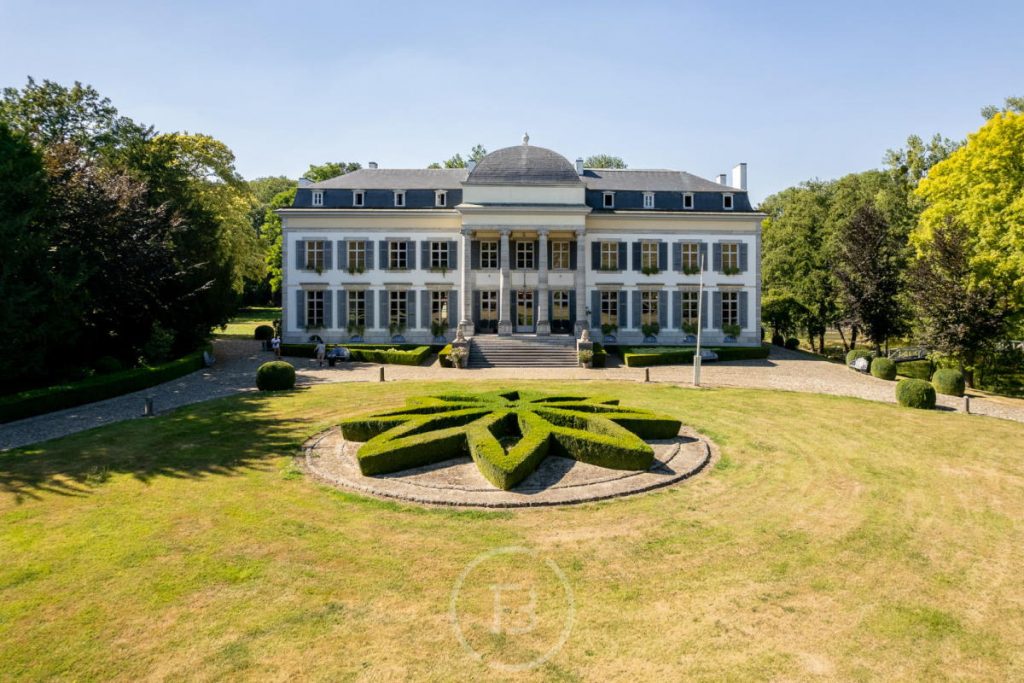 Gors Castle: Where Timeless Elegance Meets Modern Ingenuity