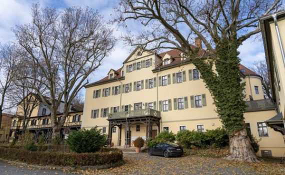 Hammelshain Germany - Castle-like property for sale sml
