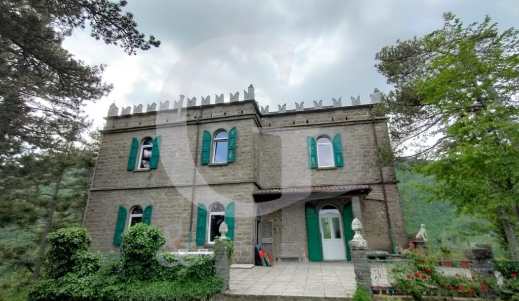 Castle of Granaglione for sale Italy 1