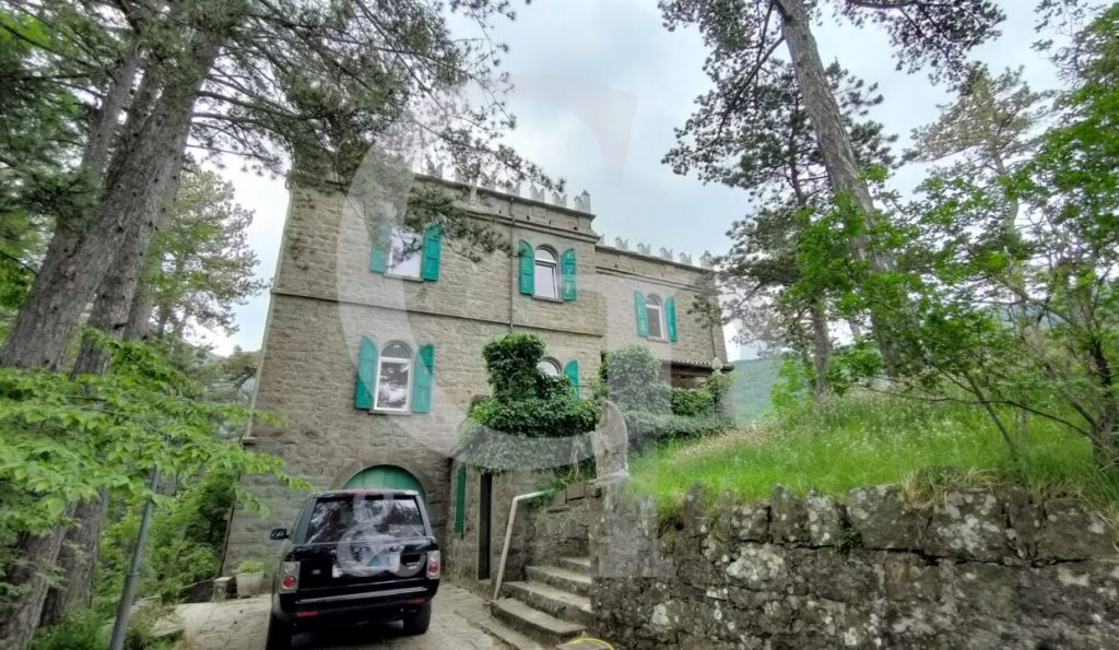 Castle of Granaglione for sale Italy 12