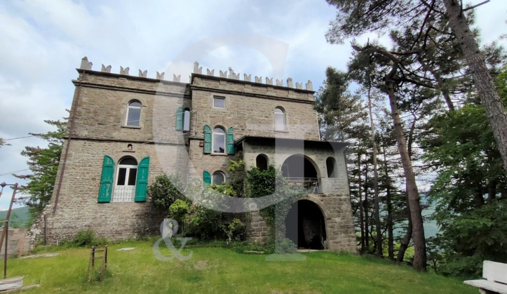 Castle of Granaglione for sale Italy 15