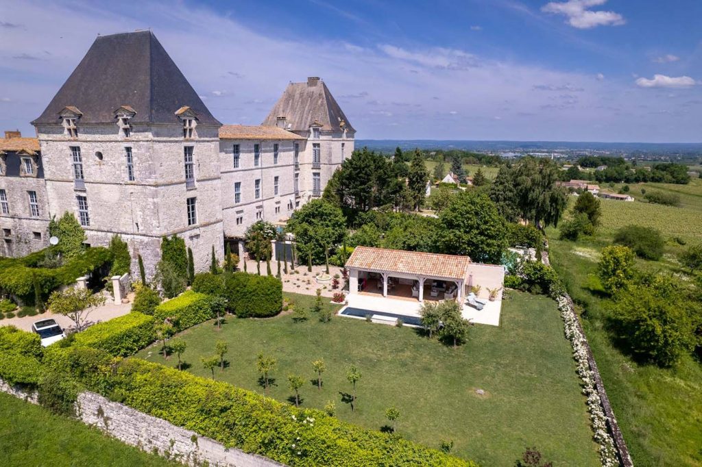 Luxury Chateau Apartment for sale nr Bergerac France 21
