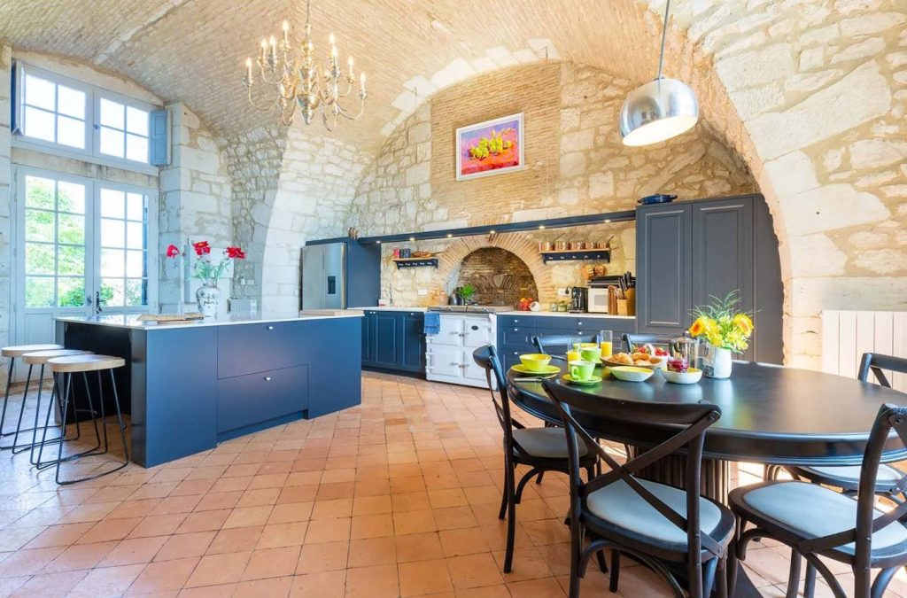 Luxury Chateau Apartment for sale nr Bergerac France 3