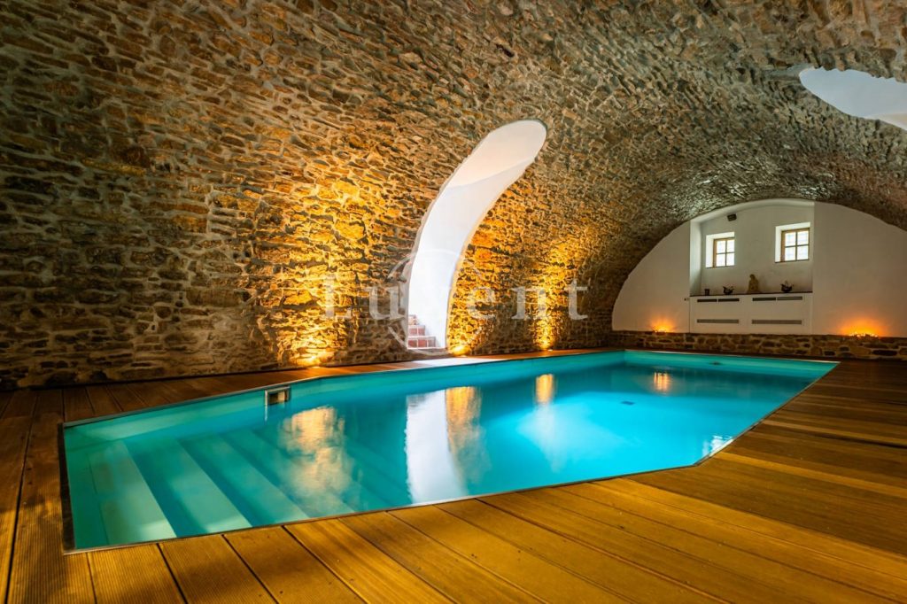 Třebotov: A Renaissance Crown Jewel Whispering Through the Ages - 5