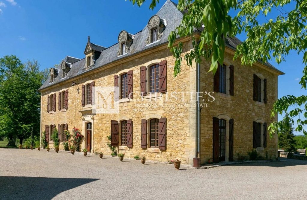 18th century chateau for sale with stunning views 3