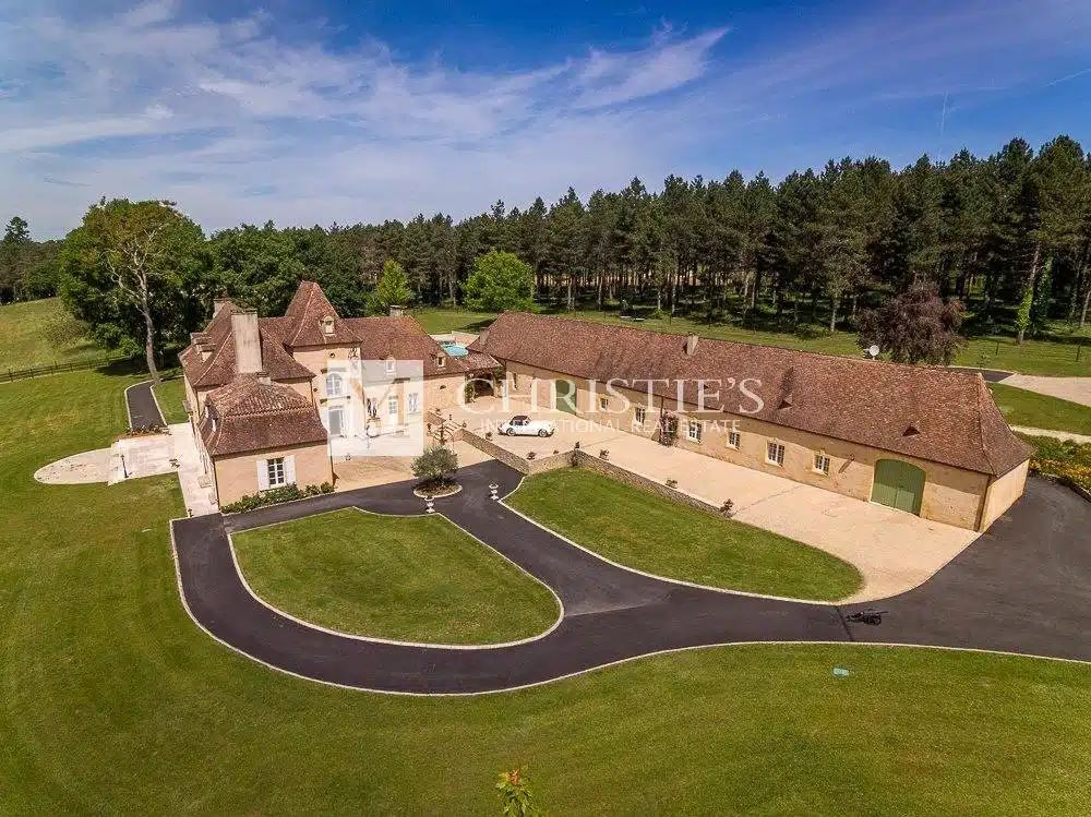 Le Rêve Doré: A 17th-Century Manoir Where Time Stands Still in Dordogne’s Golden Light