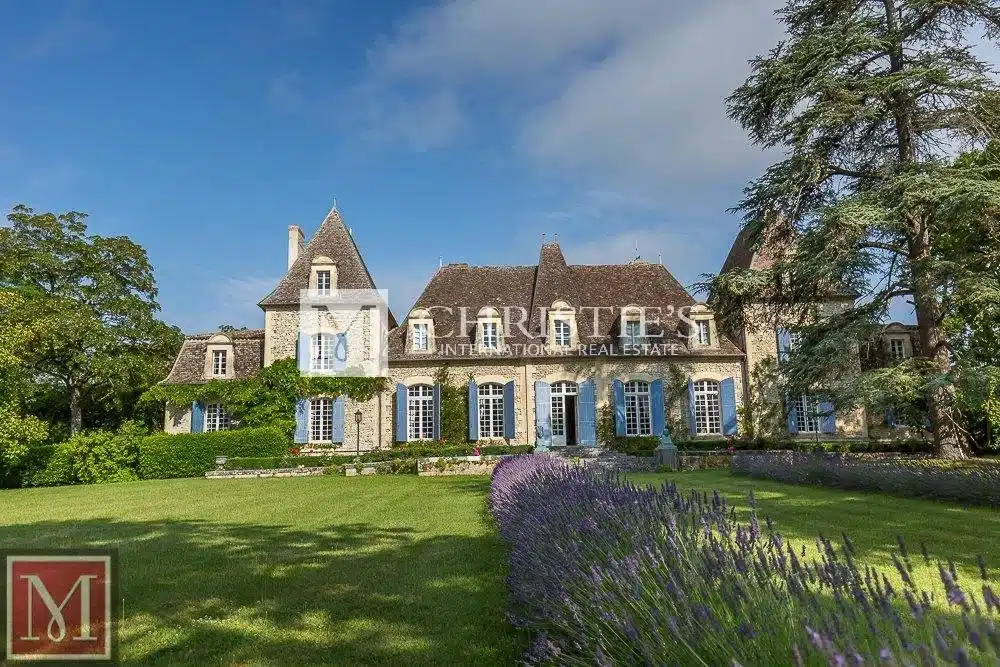 Stunning Chateau for sale with park near Bergerac France 1