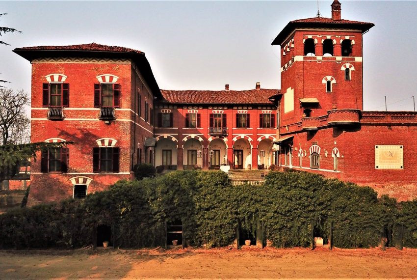 Charming Italian Castle For Sale near Asti 1