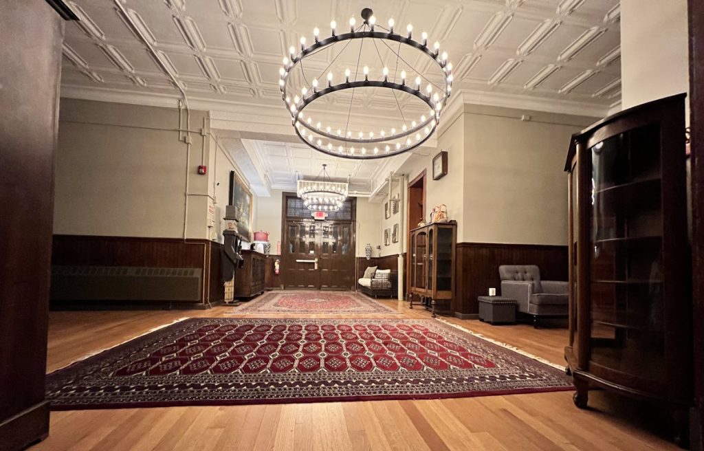 The Sentinel’s Crown: A Gothic Revival Masterpiece of 1899 - 5