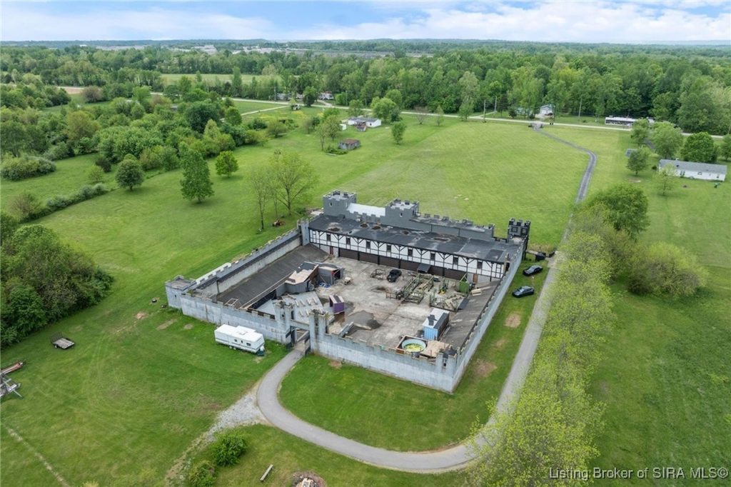 Birdsell Castle For Sale Indiana USA 19