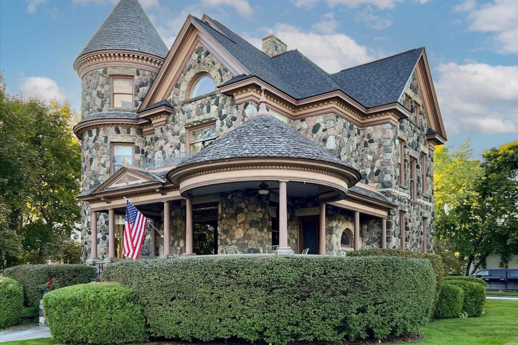 The Stone Crown of Lake Huron: A Victorian Dream in Alpena’s Embrace