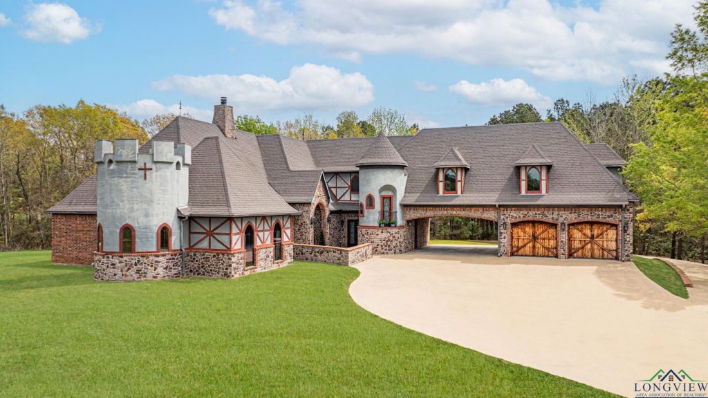 Texas Castle for sale in Gilmore 1