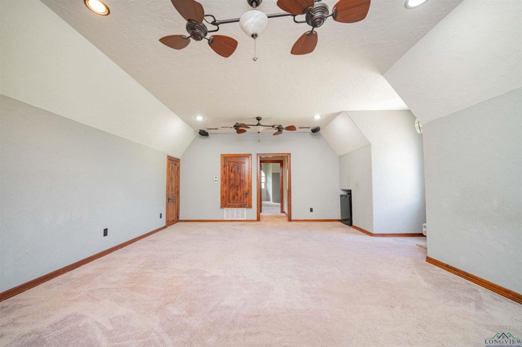 Texas Castle for sale in Gilmore 26